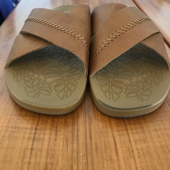 Olukai Kīpe‘a ‘Olu Slides - Picture 4 of 8